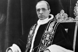 Poligenismo, Pio XII